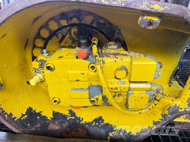 Liebherr R 944 B TRAVEL DRIVE WITH HYDRAULIC MOTOR Převodovka