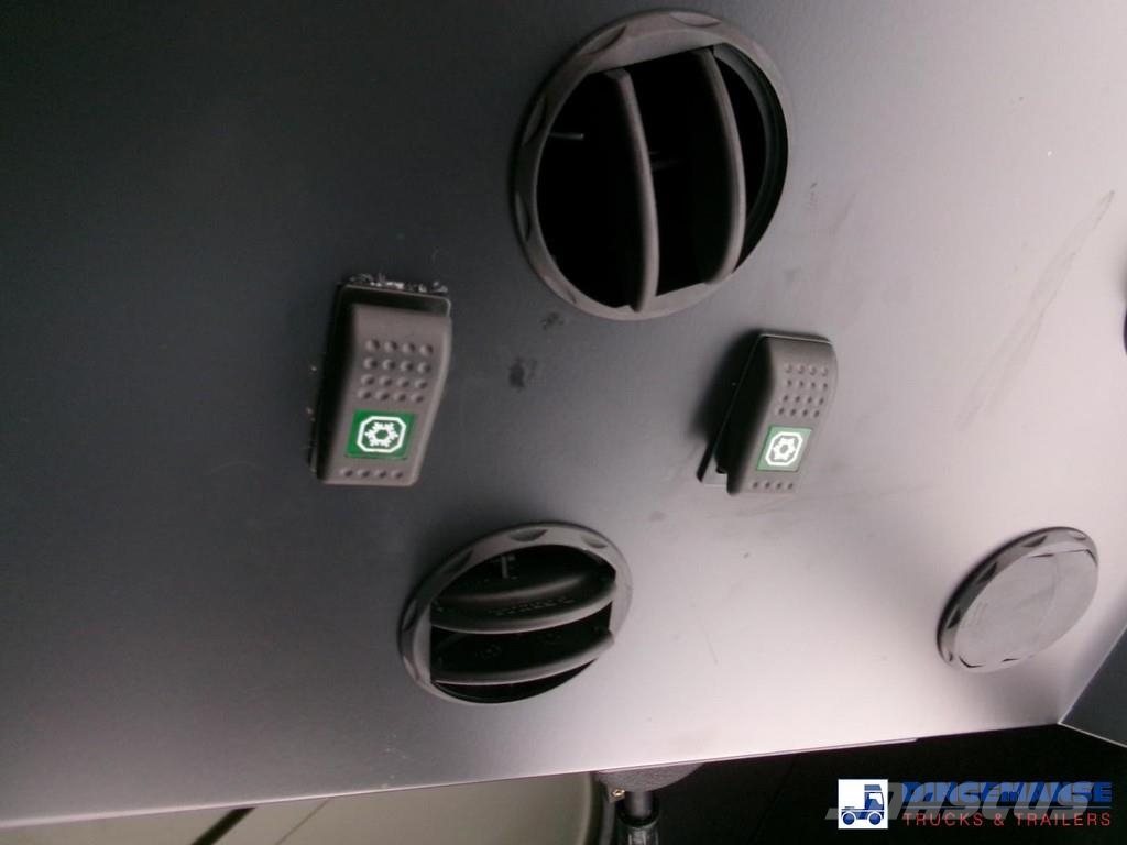 MAN HX 18.330 4X4 RHD fuel tank 5.5 m3 Camiones cisterna