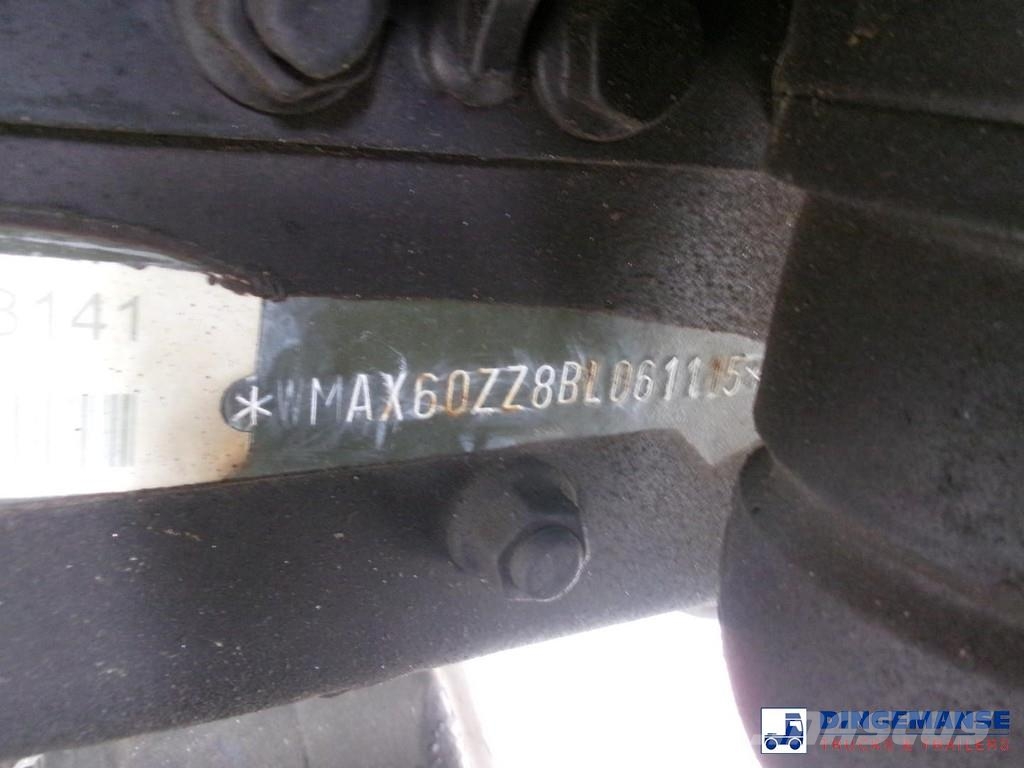MAN HX 18.330 4X4 RHD fuel tank 5.5 m3 Camiones cisterna