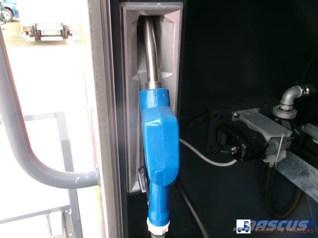 MAN HX 18.330 4X4 RHD fuel tank 5.5 m3 Camiones cisterna