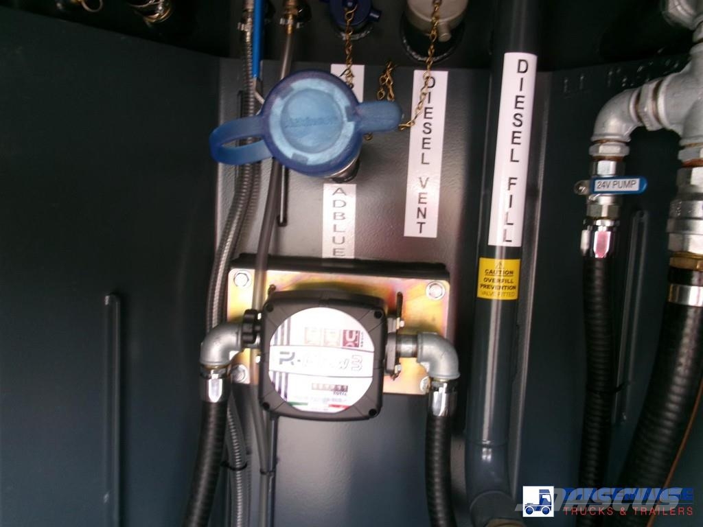 MAN HX 18.330 4X4 RHD fuel tank 5.5 m3 Camiones cisterna