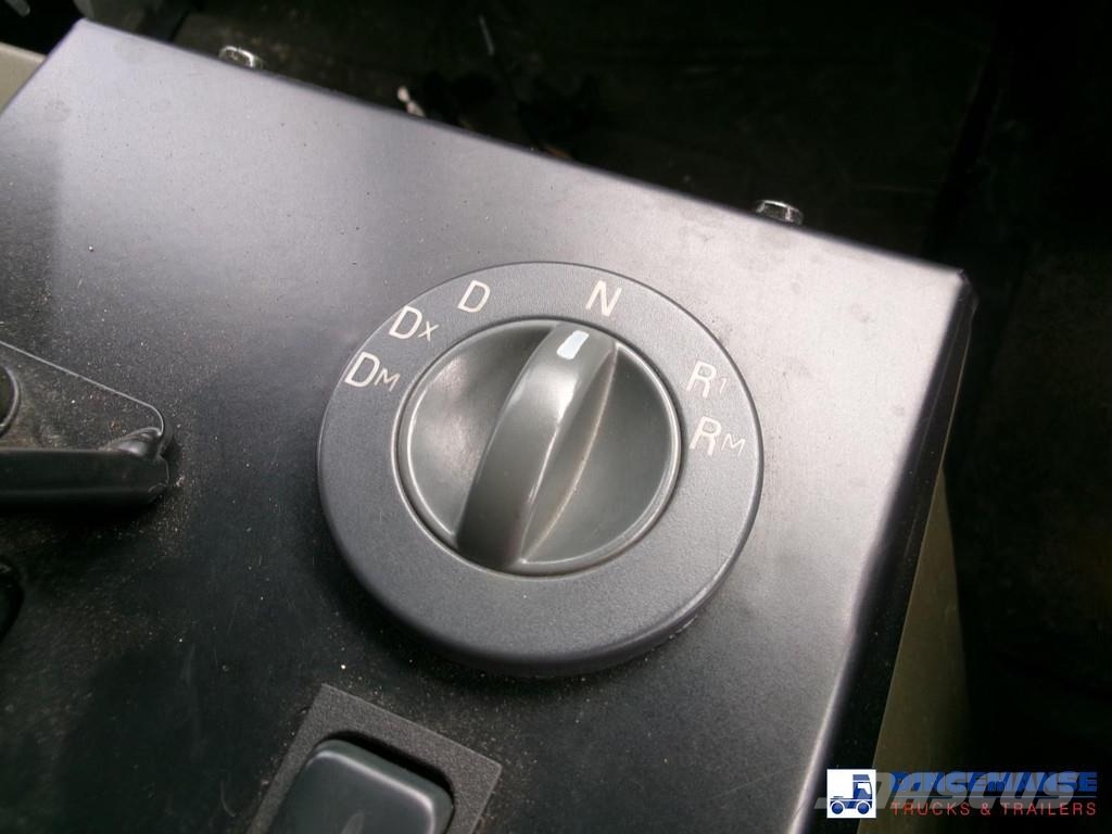 MAN HX 18.330 4X4 RHD fuel tank 5.5 m3 Camiones cisterna