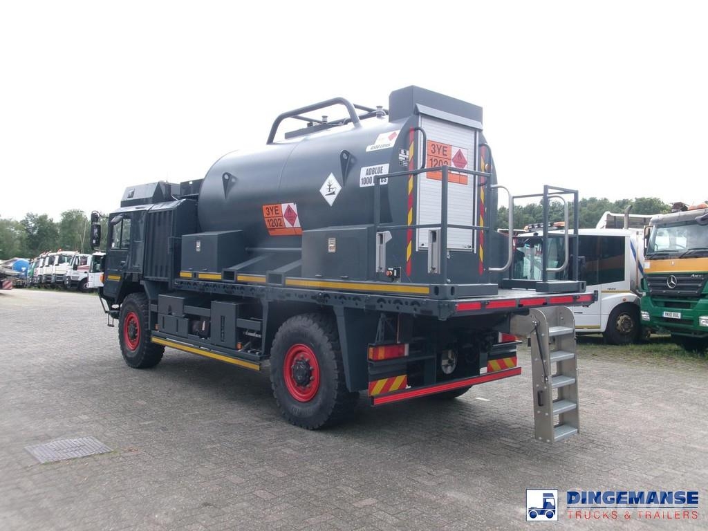 MAN HX 18.330 4X4 RHD fuel tank 5.5 m3 Camiones cisterna