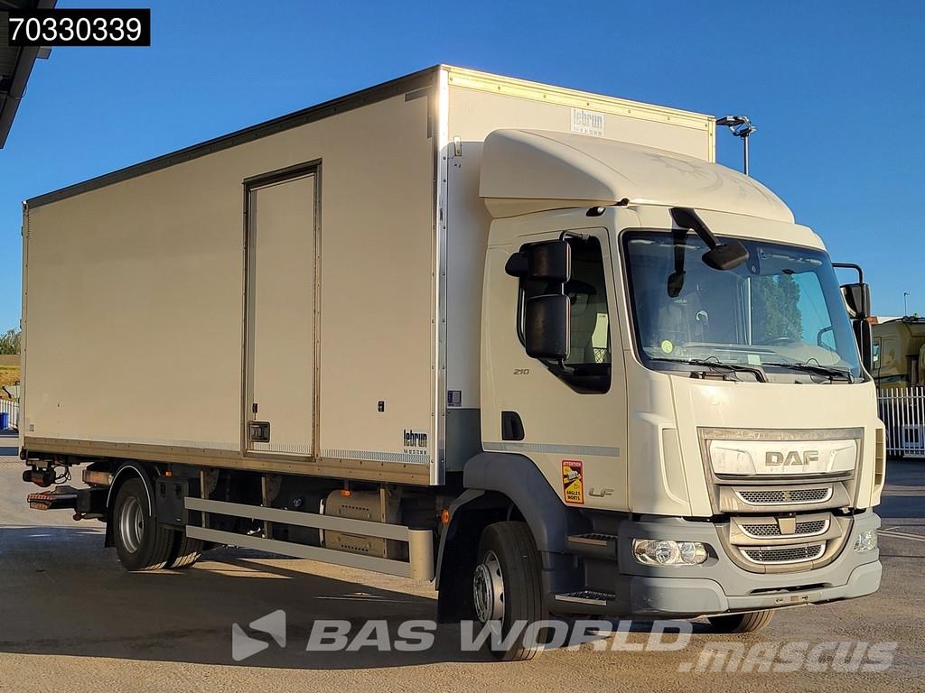 DAF LF 210 4X2 12tonner 1500kg Ladebordwand Automatic 貨箱式卡車