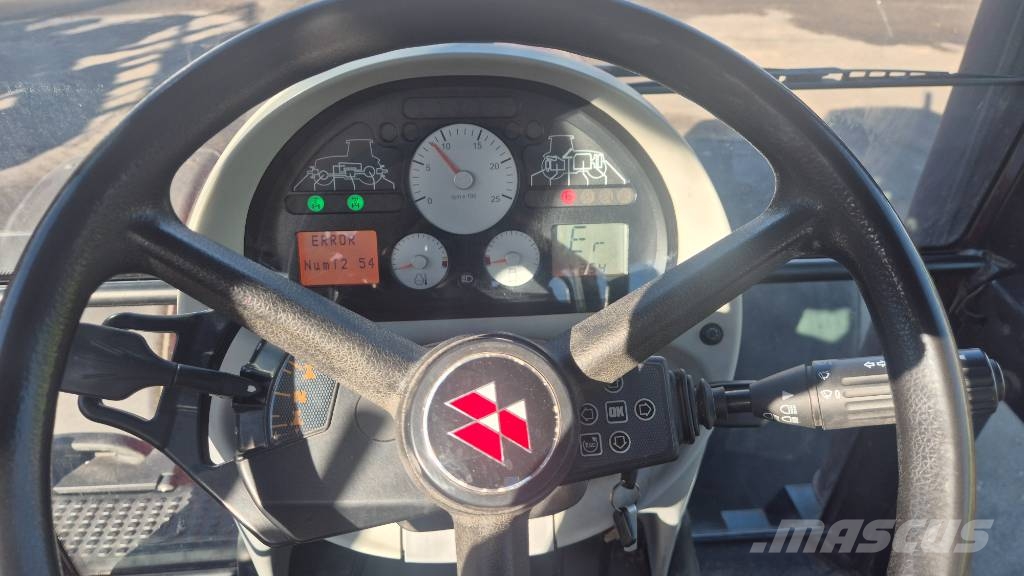Massey Ferguson 6490 الجرارات