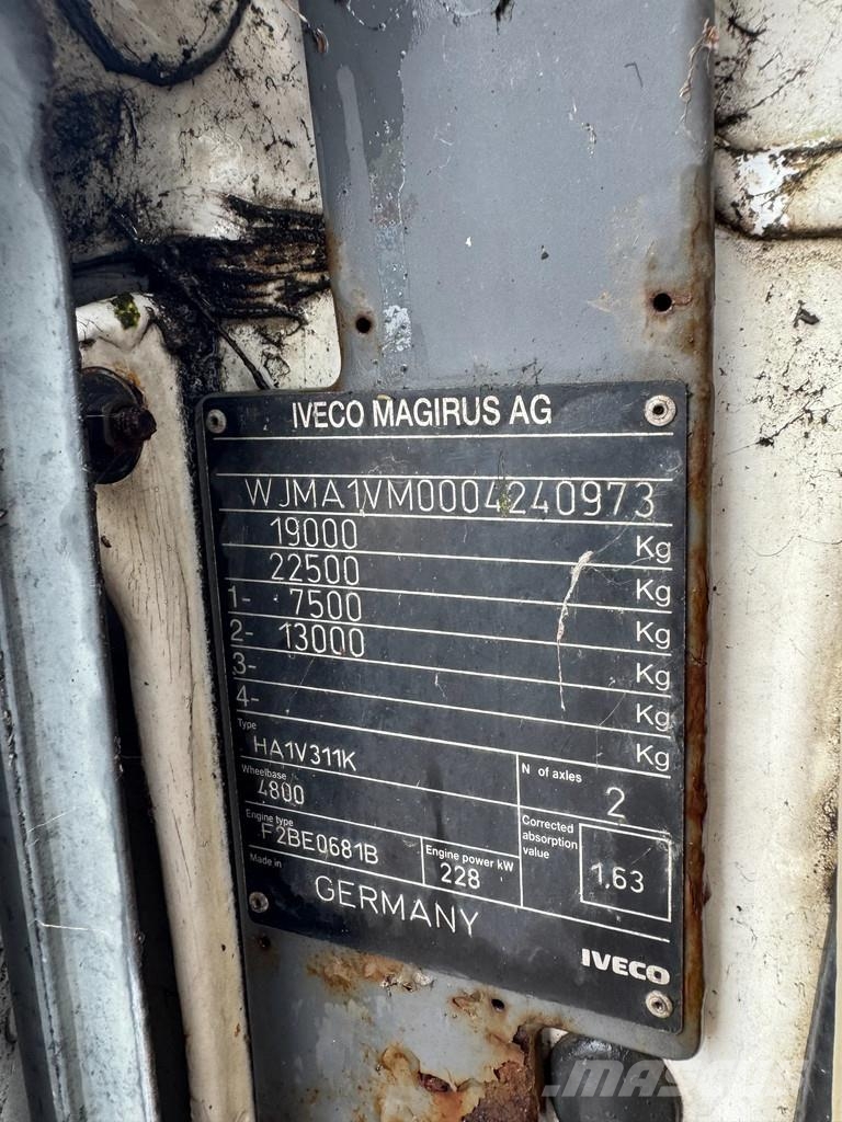 Iveco Eurotech **190E27-TIPPER + FASSI F110A.21** Savivarčių priekabų vilkikai