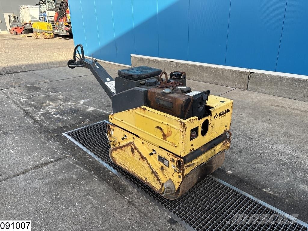 Bomag BW 65 h-de 6.2 kW Altri rulli