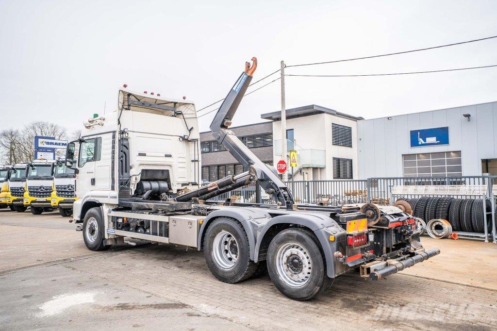 MAN TGS 26.470 BL -6x2-4 Camiones polibrazo