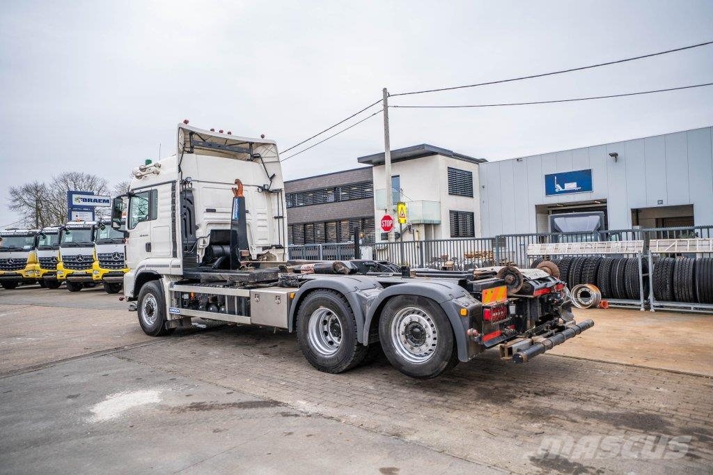 MAN TGS 26.470 BL -6x2-4 Camiones polibrazo