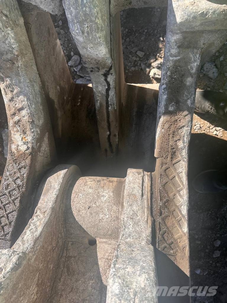 CAT P232PS Građevinske drobilice