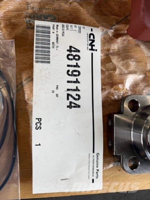 ZF MS-E 3060 RIGHT NEW Steering house 轴