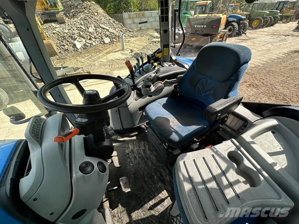 New Holland T7.235 Power Command Traktorid
