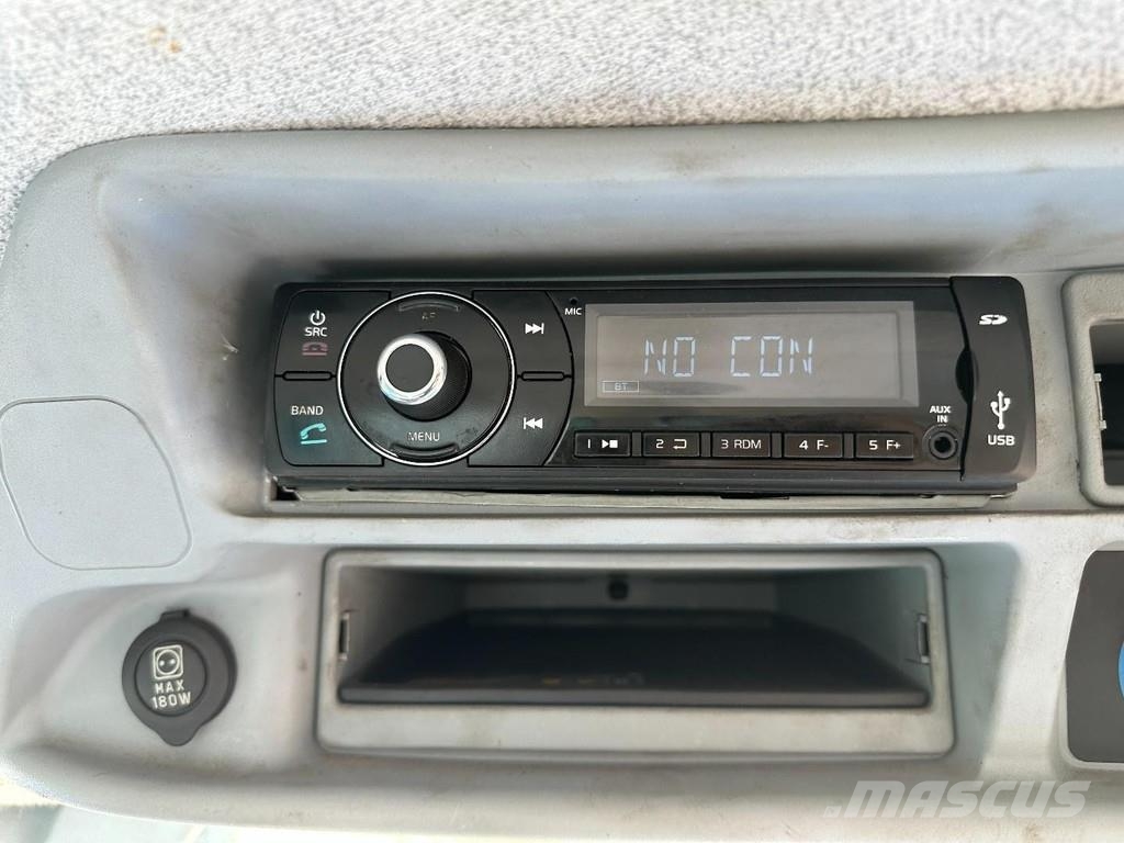New Holland T7.235 Power Command Traktorid