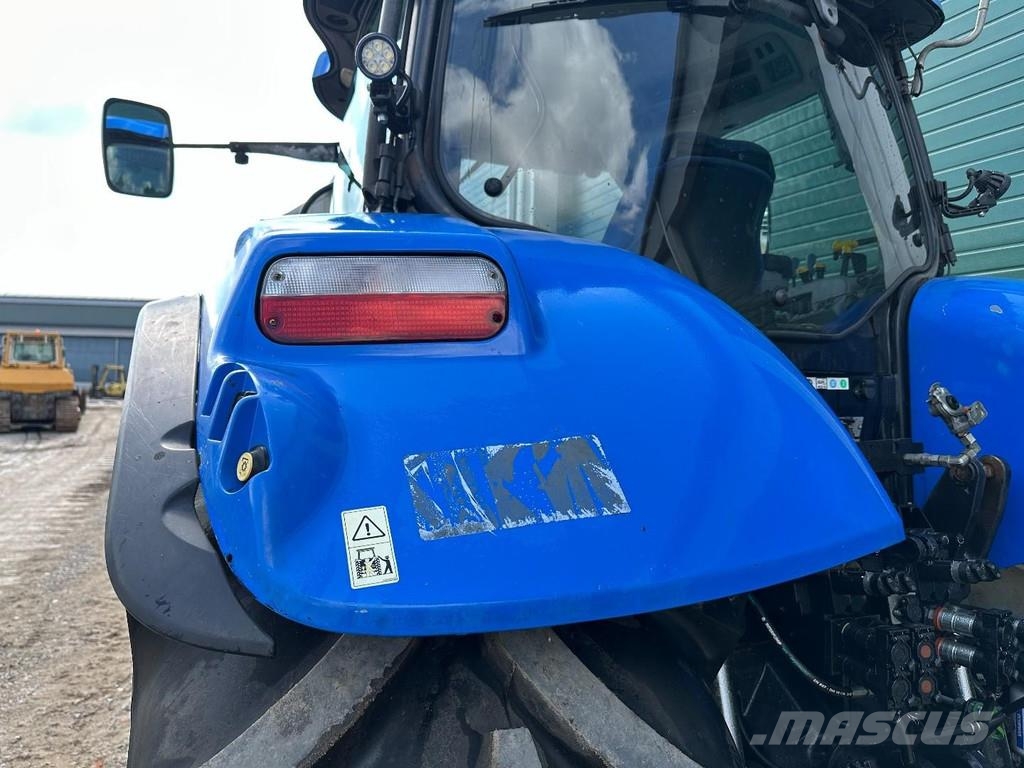 New Holland T7.235 Power Command Traktorid