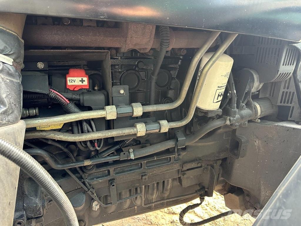 New Holland T7.235 Power Command Traktorid