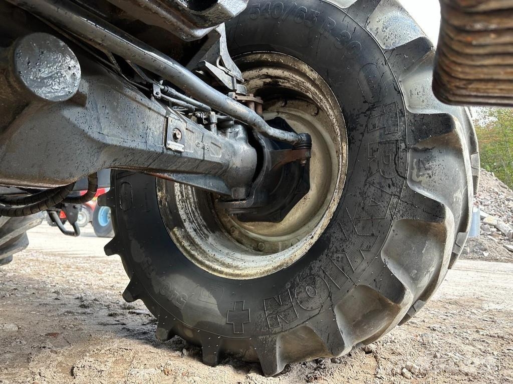 New Holland T7.235 Power Command Traktorid