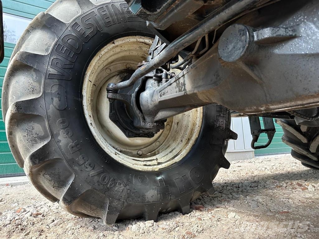 New Holland T7.235 Power Command Traktorid