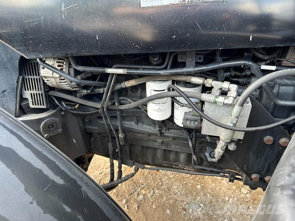 New Holland T7.235 Power Command Traktorid
