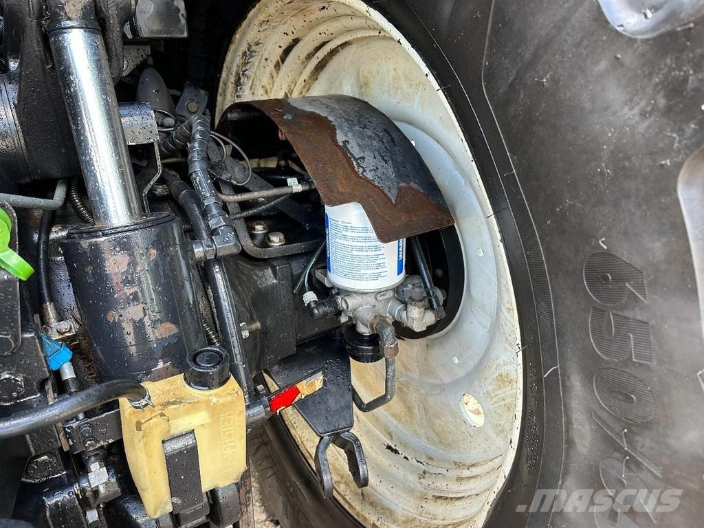 New Holland T7.235 Power Command Traktorid
