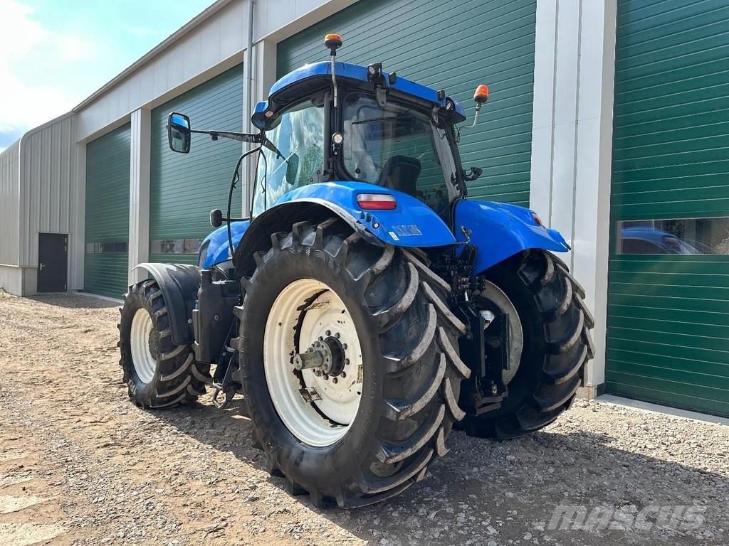 New Holland T7.235 Power Command Traktorid
