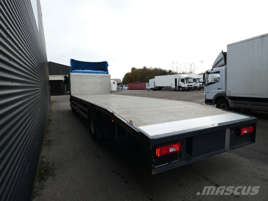 Scania P 250 Pritschenwagen/Pritschenwagen mit Seitenklappe