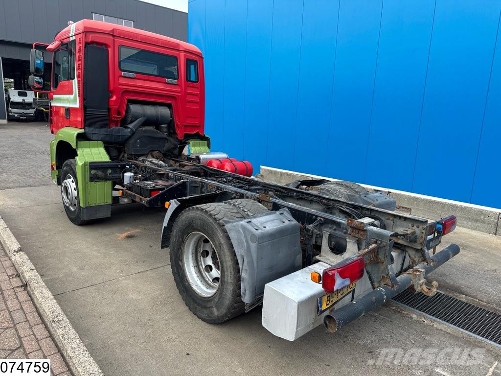 MAN TGA 18 320 EURO 4 Camiones con chasís y cabina