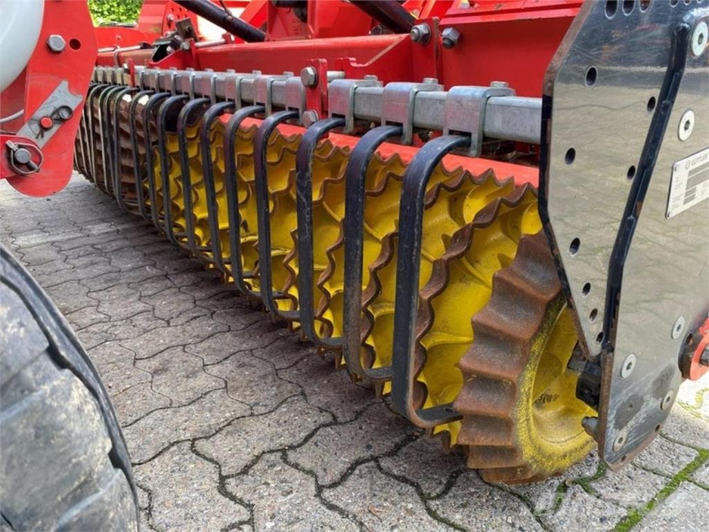 Pöttinger VITASEM 302 + MASCHIO DMR 3000 コンビネーションドリル