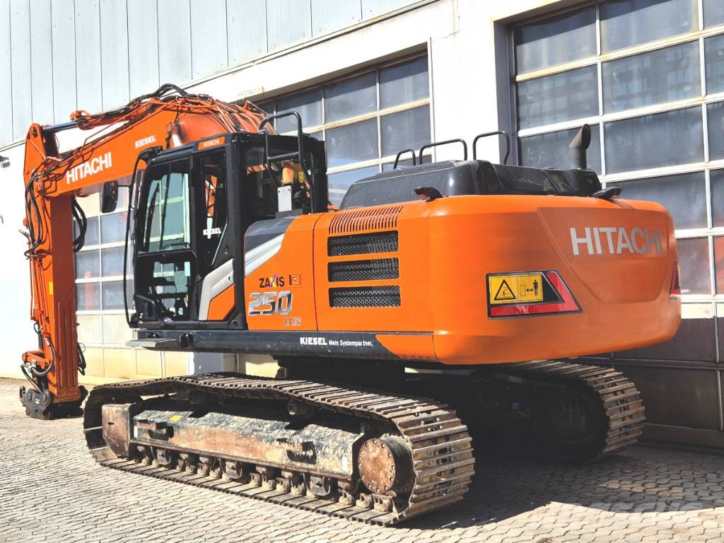 Hitachi ZX 250 LC N-7 حفارات زحافة