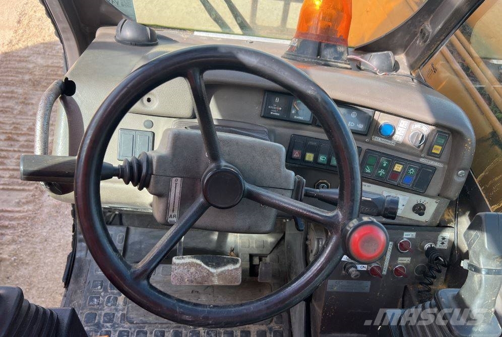 Manitou MRT 1432 Redskapsbärare för lantbruk