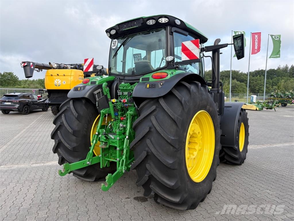 John Deere 6R215 *Nur 891 Stunden* Tractors