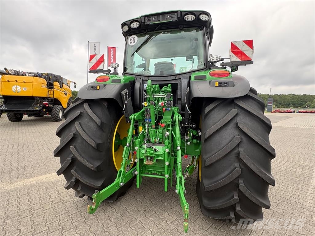 John Deere 6R215 *Nur 891 Stunden* Tractors