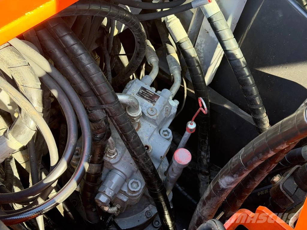 Hitachi ZX180LCN-5B Bagri goseničarji