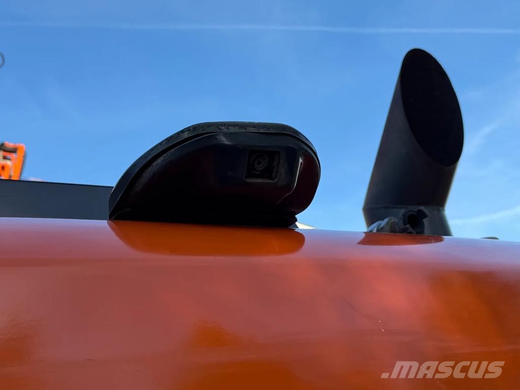 Hitachi ZX180LCN-5B Bagri goseničarji