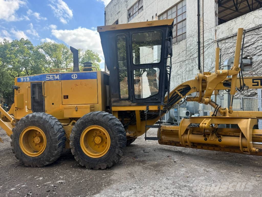 SEM 919 Grader