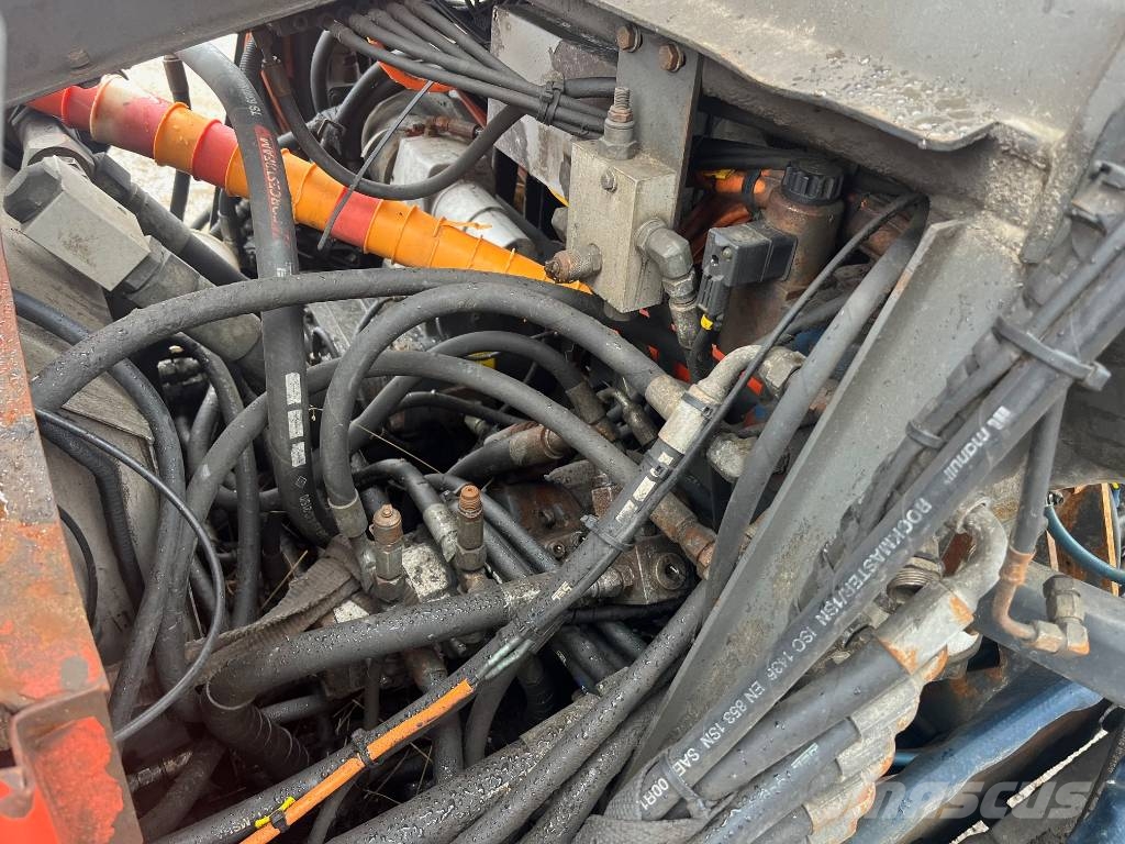 Sandvik DC 302 R Povrchové vrtné súpravy