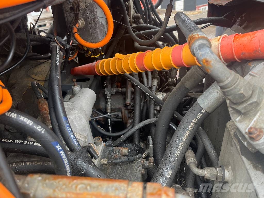 Sandvik DC 302 R Povrchové vrtné súpravy