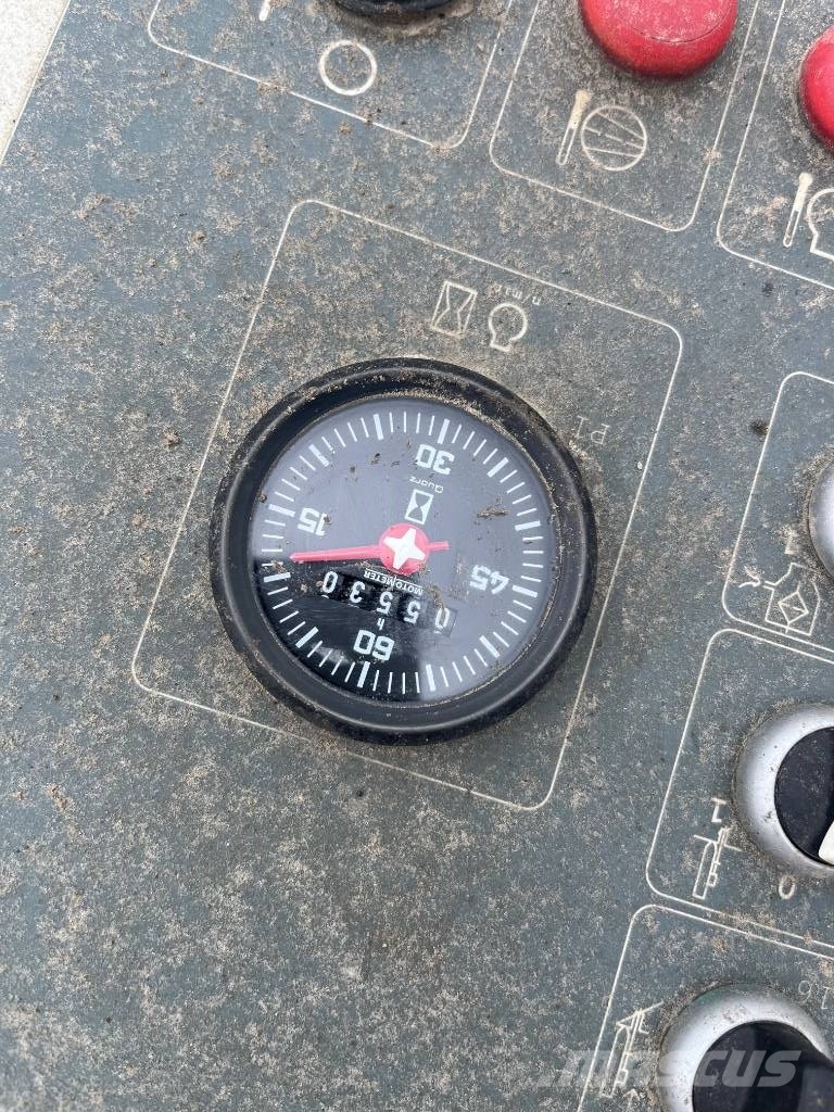 Sandvik DC 302 R Povrchové vrtné súpravy