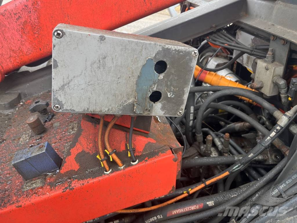 Sandvik DC 302 R Povrchové vrtné súpravy