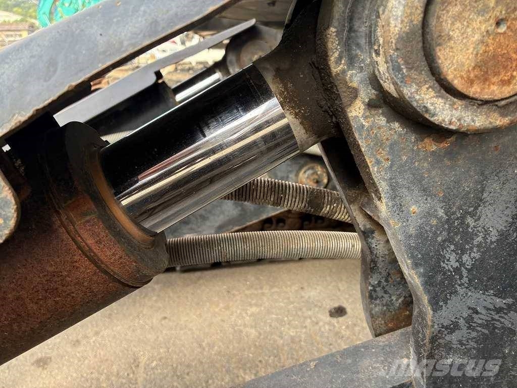 Hitachi HITACHI ZX135US‑3 Bageri gusjeničari