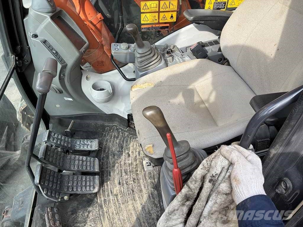 Hitachi HITACHI ZX135US‑3 Bageri gusjeničari