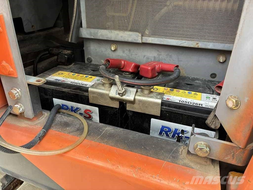 Hitachi HITACHI ZX135US‑3 Bageri gusjeničari
