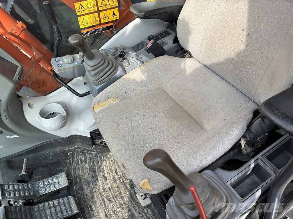 Hitachi HITACHI ZX135US‑3 Bageri gusjeničari