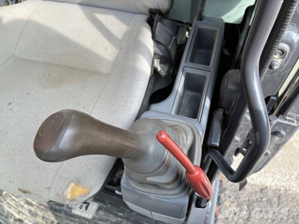 Hitachi HITACHI ZX135US‑3 Bageri gusjeničari