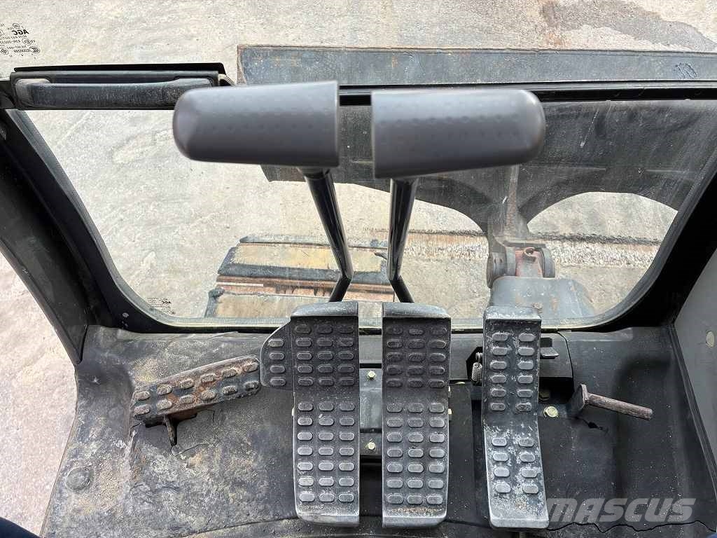 Hitachi HITACHI ZX135US‑3 Bageri gusjeničari