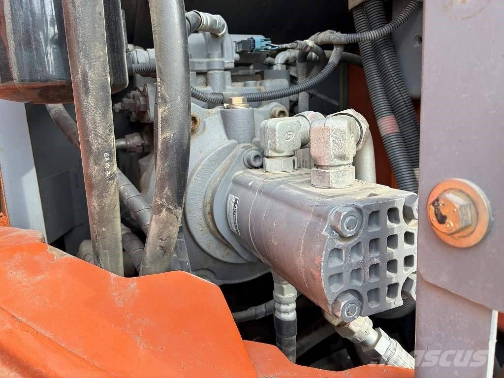 Hitachi HITACHI ZX135US‑3 Bageri gusjeničari
