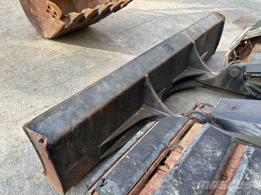 Hitachi HITACHI ZX135US‑3 Bageri gusjeničari