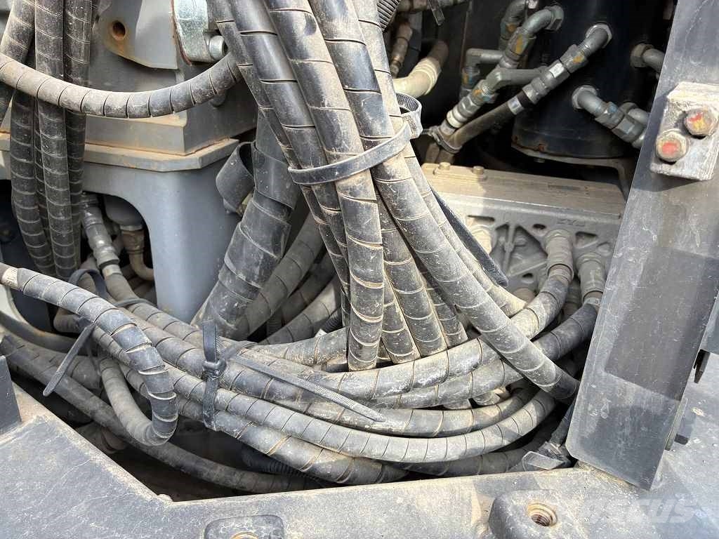 Hitachi HITACHI ZX135US‑3 Bageri gusjeničari