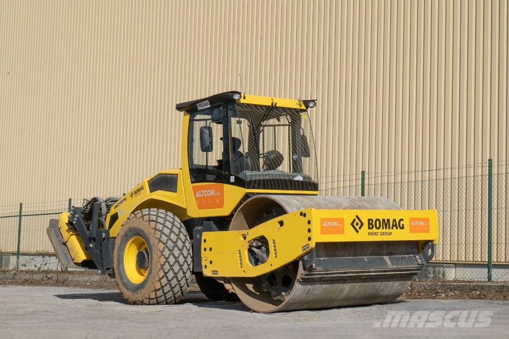 Bomag BW 213 DH+P-5 Enojni valjarji