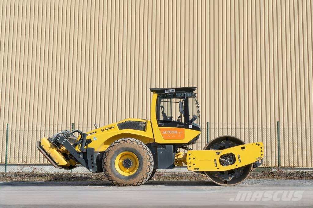 Bomag BW 213 DH+P-5 Enojni valjarji