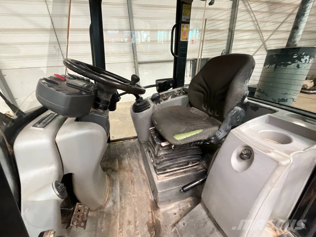 CAT 908 H لوادر بعجل